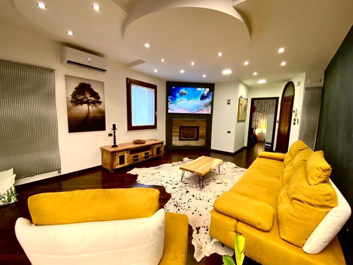 Wood Luxury House Apartman Pescara Kültér fotó